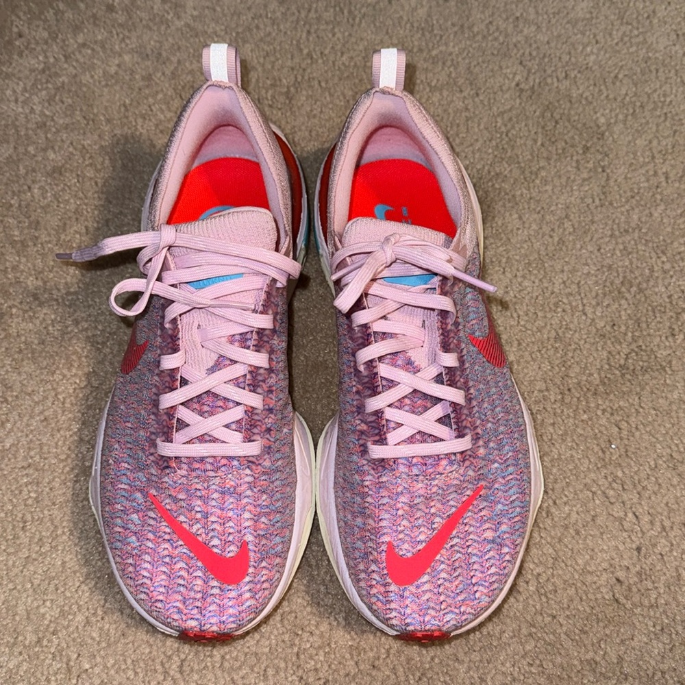 Nike Women’s Invincible 3 Running Shoes